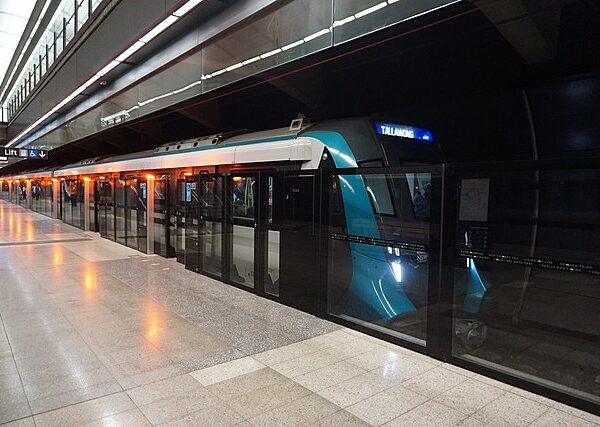 Driverless Trains & IOT (Internet Of Things)